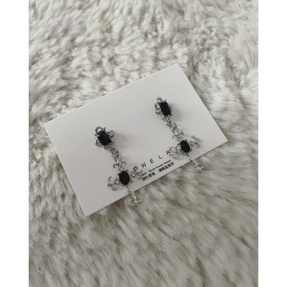 Vintage Gothic Chrome Goth Y2K Cross Earrings Hearts - Picture 1 of 2